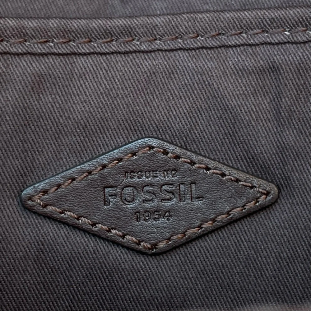 Fossil 💼 estate